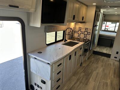 2024 Forest River Sunseeker 3010DS   - Photo 7 - Las Vegas, NV 89121