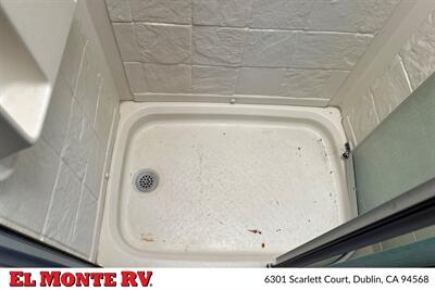2018 Coachmen Leprechaun 271QB   - Photo 33 - Dublin, CA 94568