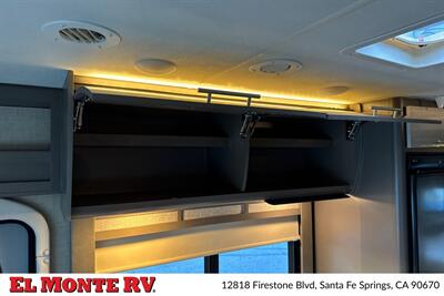 2019 Thor Gemini 24SX   - Photo 18 - Santa Fe Springs, CA 90670