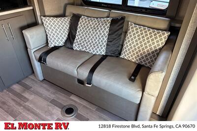 2019 Thor Gemini 24SX   - Photo 12 - Santa Fe Springs, CA 90670