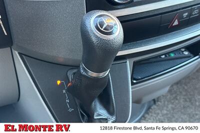 2019 Thor Gemini 24SX   - Photo 38 - Santa Fe Springs, CA 90670