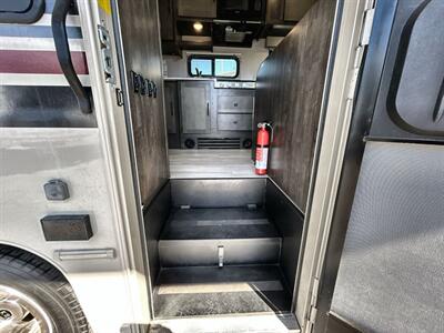 2023 Coachmen Leprechaun 230CB   - Photo 4 - Santa Fe Springs, CA 90670