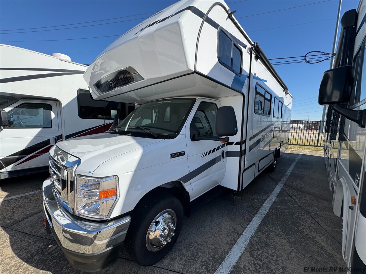 2025 Forest River Sunseeker 2550DSLE   - Photo 1 - Santa Fe Springs, CA 90670