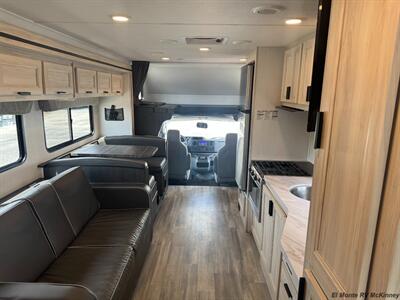 2025 Forest River Sunseeker 2550DSLE   - Photo 15 - Santa Fe Springs, CA 90670