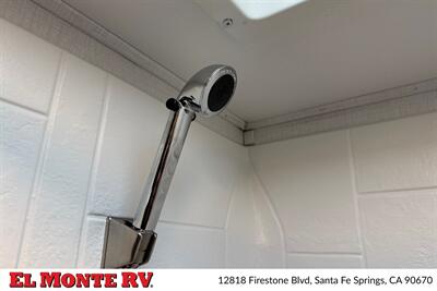 2024 Forest River Sunseeker 2150SLE   - Photo 32 - Santa Fe Springs, CA 90670