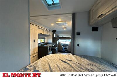 2024 Forest River Sunseeker 2150SLE   - Photo 36 - Santa Fe Springs, CA 90670