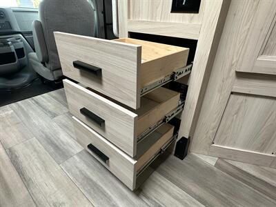 2023 Forest River Forester 2441DS   - Photo 25 - Orlando, FL 32808