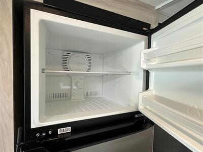 2023 Forest River Forester 2441DS   - Photo 27 - Orlando, FL 32808