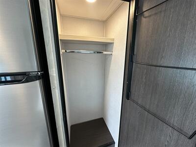 2023 Forest River Forester 2441DS   - Photo 28 - Orlando, FL 32808