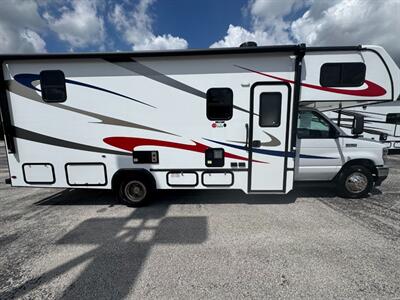 2023 Forest River Forester 2441DS   - Photo 5 - Orlando, FL 32808