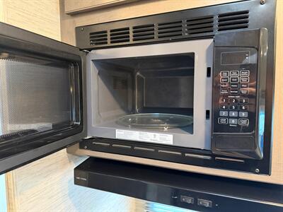 2024 Thor Four Winds 28A - Photo 29 - Santa Fe Springs, CA 90670