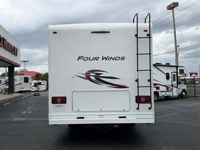2024 Thor Four Winds 28A - Photo 4 - Santa Fe Springs, CA 90670