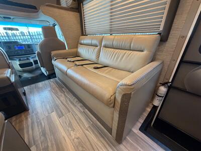 2024 Thor Four Winds 28A - Photo 22 - Santa Fe Springs, CA 90670