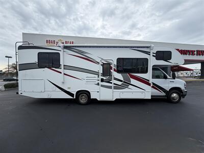 2024 Thor Four Winds 28A - Photo 2 - Santa Fe Springs, CA 90670
