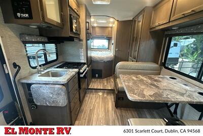 2024 Thor Four Winds 22E   - Photo 13 - Santa Fe Springs, CA 90670