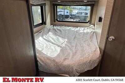 2024 Thor Four Winds 22E   - Photo 33 - Santa Fe Springs, CA 90670