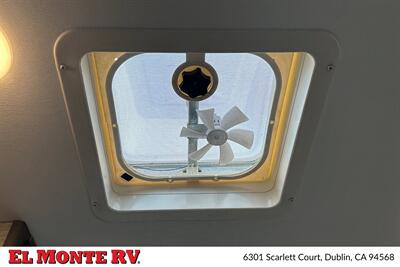2024 Thor Four Winds 22E   - Photo 50 - Santa Fe Springs, CA 90670