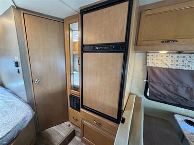 2018 Thor Four Winds 23U   - Photo 19 - Orlando, FL 32808