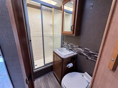 2018 Thor Four Winds 23U   - Photo 18 - Orlando, FL 32808