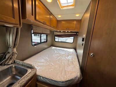 2018 Thor Four Winds 23U   - Photo 17 - Orlando, FL 32808