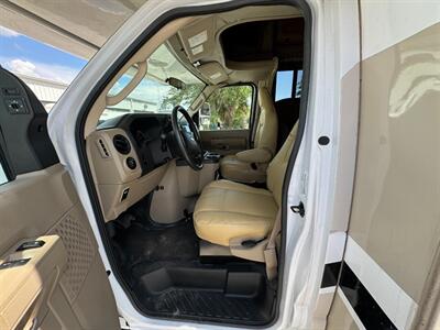 2018 Thor Four Winds 23U   - Photo 12 - Orlando, FL 32808