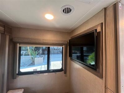 2023 Thor Tiburon 24RW   - Photo 23 - Dublin, CA 94568
