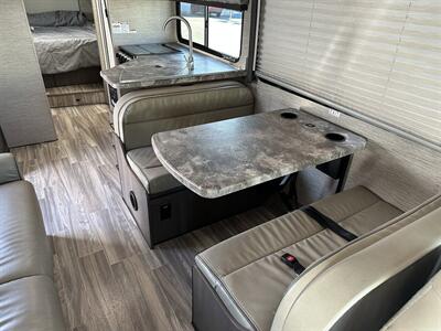 2024 Thor Four Winds 28A   - Photo 7 - Santa Fe Springs, CA 90670