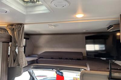 2024 Gulf Stream Conquest 6238   - Photo 33 - Santa Fe Springs, CA 90670