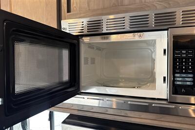 2024 Gulf Stream Conquest 6238   - Photo 20 - Santa Fe Springs, CA 90670