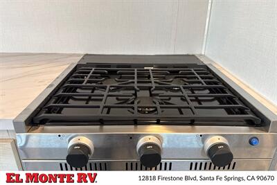 2024 Forest River Sunseeker 2850SLE   - Photo 19 - Santa Fe Springs, CA 90670