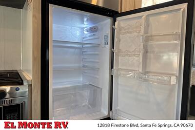2024 Forest River Sunseeker 2850SLE   - Photo 23 - Santa Fe Springs, CA 90670