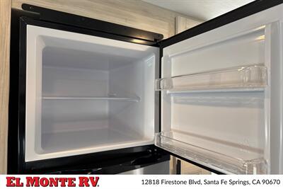2024 Forest River Sunseeker 2850SLE   - Photo 24 - Santa Fe Springs, CA 90670