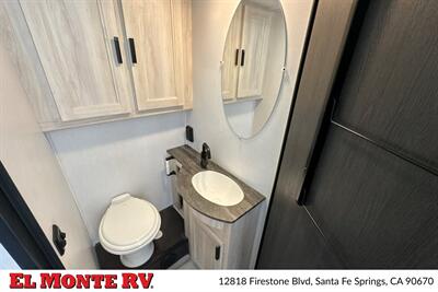 2024 Forest River Sunseeker 2850SLE   - Photo 27 - Santa Fe Springs, CA 90670