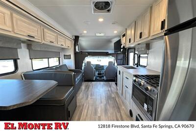 2024 Forest River Sunseeker 2850SLE   - Photo 37 - Santa Fe Springs, CA 90670