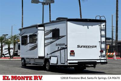 2024 Forest River Sunseeker 2850SLE   - Photo 6 - Santa Fe Springs, CA 90670