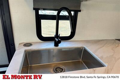 2024 Forest River Sunseeker 2850SLE   - Photo 18 - Santa Fe Springs, CA 90670
