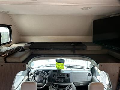2023 Forest River Sunseeker 3250DSLE   - Photo 30 - Orlando, FL 32808