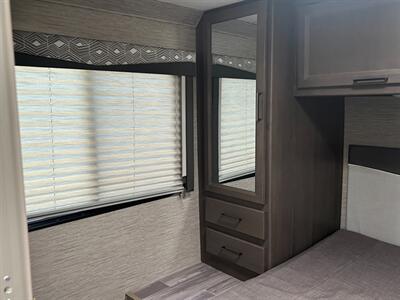 2024 Thor Four Winds 28A   - Photo 15 - Las Vegas, NV 89121