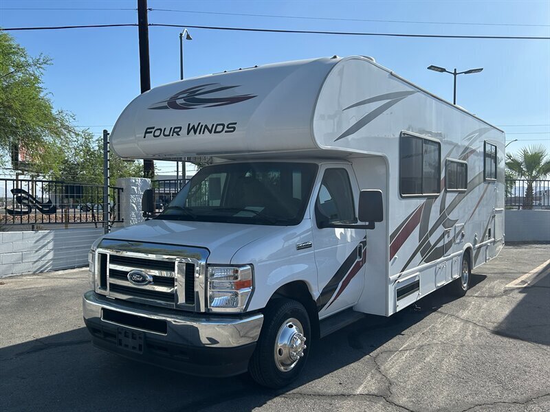 2024 Thor Four Winds 28A   - Photo 1 - Santa Fe Springs, CA 90670