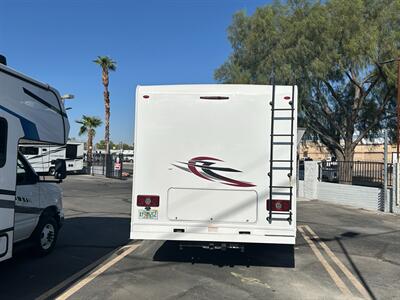 2024 Thor Four Winds 28A   - Photo 5 - Las Vegas, NV 89121