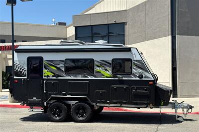 2025 MDC XT17HRT FAMILY 25FT   - Photo 2 - Santa Fe Springs, CA 90670