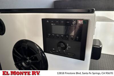 2024 Mission Overland Summit 15FT   - Photo 12 - Santa Fe Springs, CA 90670