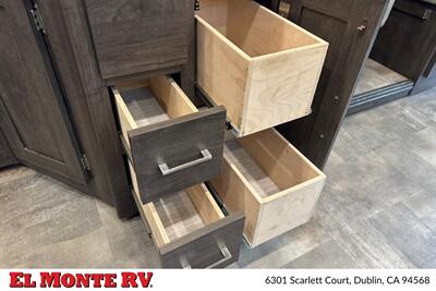 2023 Coachmen Pursuit 31BH   - Photo 23 - Dublin, CA 94568