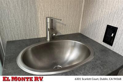 2023 Coachmen Pursuit 31BH   - Photo 30 - Dublin, CA 94568