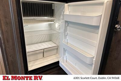 2023 Coachmen Pursuit 31BH   - Photo 24 - Dublin, CA 94568