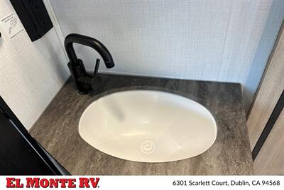 2025 Forest River Sunseeker 2150SLE   - Photo 30 - Santa Fe Springs, CA 90670