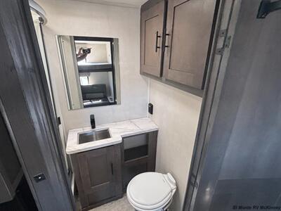 2023 Forest River FR3 32DS   - Photo 24 - Santa Fe Springs, CA 90670