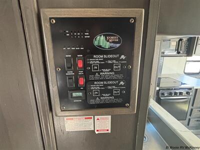 2023 Forest River FR3 32DS   - Photo 19 - Santa Fe Springs, CA 90670