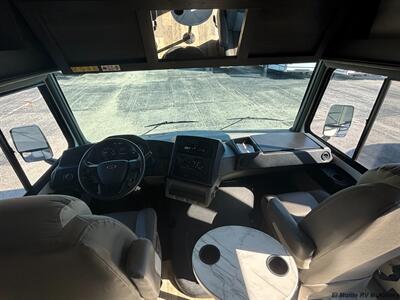 2023 Forest River FR3 32DS   - Photo 27 - Santa Fe Springs, CA 90670