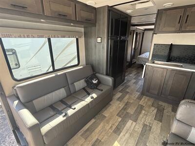 2023 Forest River FR3 32DS   - Photo 17 - Santa Fe Springs, CA 90670